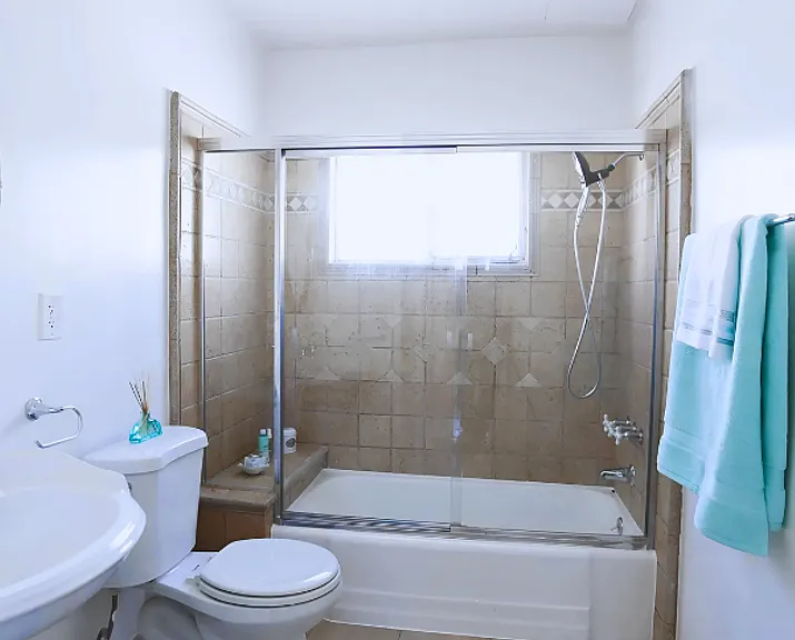 Now Leasing! Gorgeous 1-Bedroom At 216 S. Gale Dr Beverly Hills, Ca 90211 — Photo 21