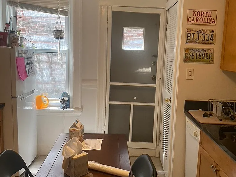 220 Hanover St #3 — Photo 25
