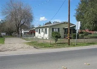 223 S Airport Way photo 1