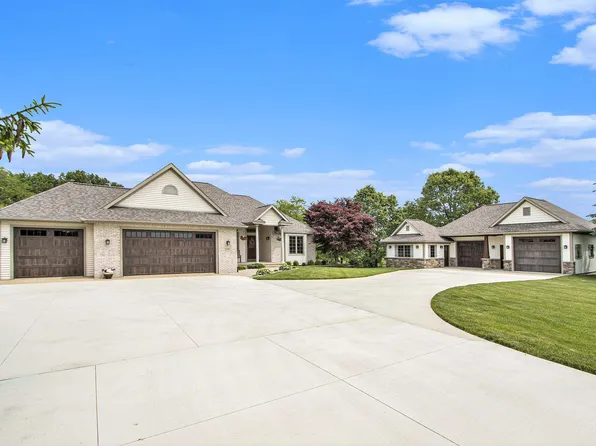 22564 Vineyard Cir, Mattawan, MI 49071