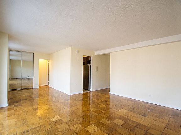 2nd image of 7235 112th St APT 5A