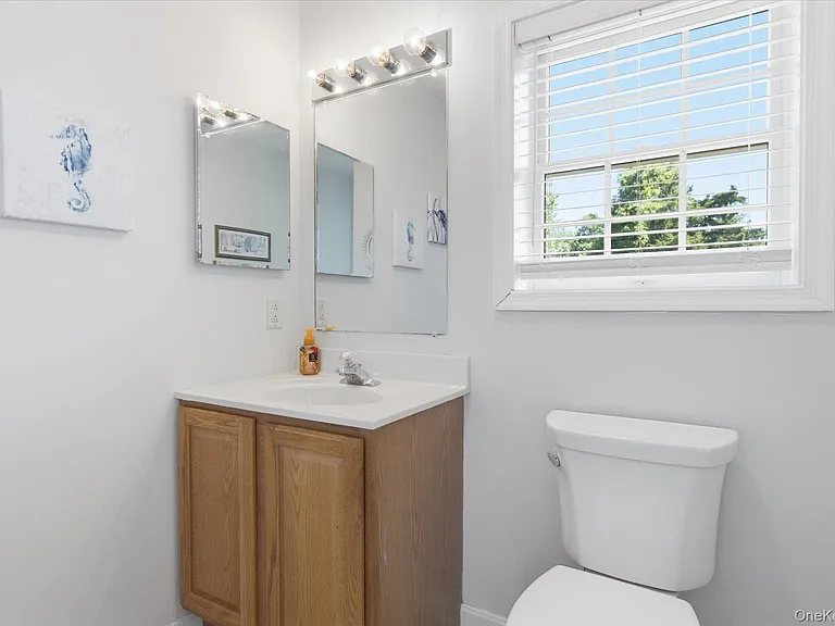 59 Peconic Ave — Photo 12
