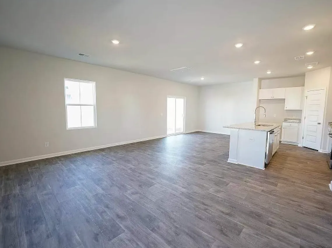 Building Photo - 140 Seagrass Way