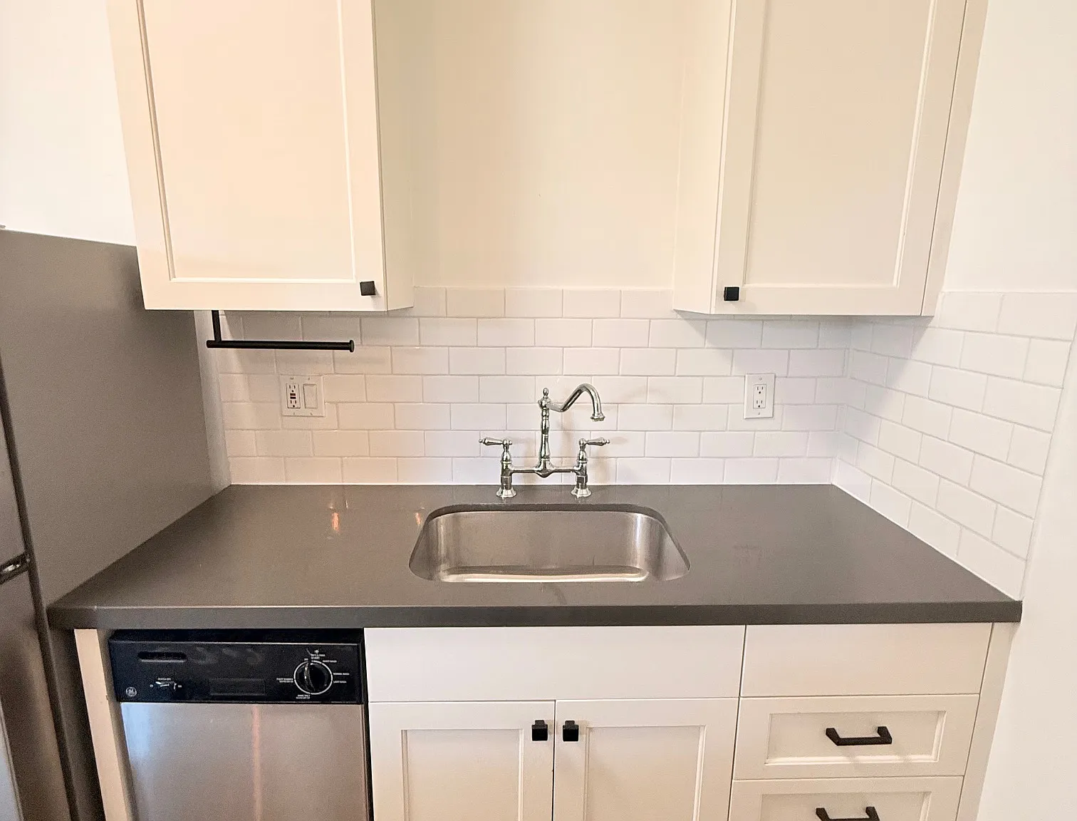 Studio, $2,550 — Photo 4