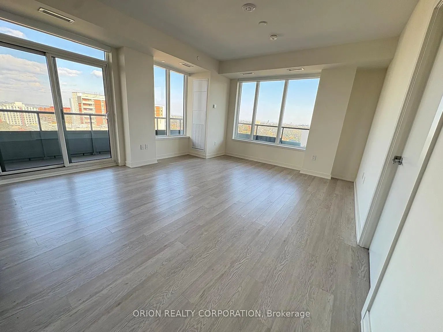 212 King William St — Photo 4