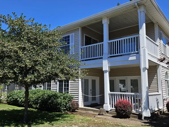 554 NW 3rd Ave, Canby, OR 97013