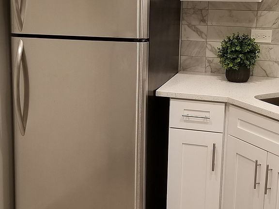4th image of 607 Quincy Bridge Ln APT 101