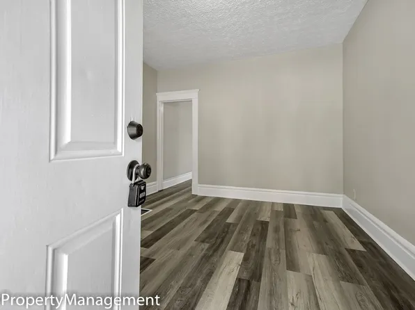 1127 McAllister Ave, Columbus, OH 43205