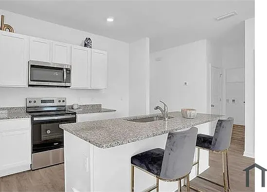 13634 Logan Pl — Photo 4