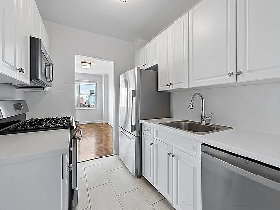 2nd image of 215 E 68th St APT 29I