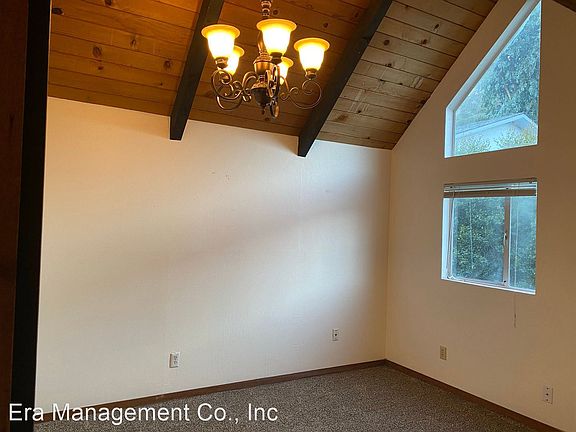 4th image of 3214 Rockview Pl APT A