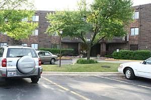 2nd image of 898 Wellington Ave Unit 203
