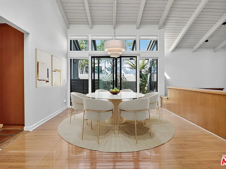 1331 Avenida De Cortez — Photo 6