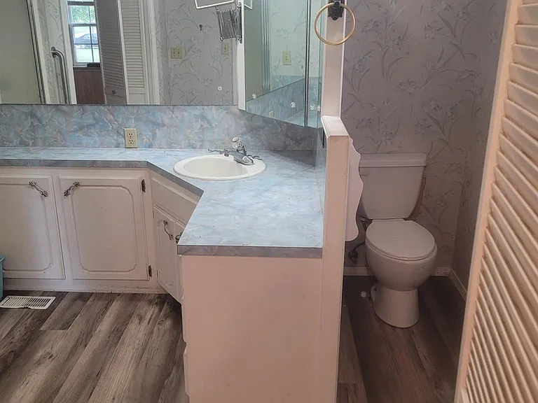 800 Sasha Ln — Photo 8