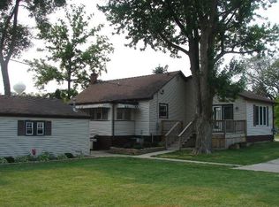 200 W Main St, Kirkland, IL