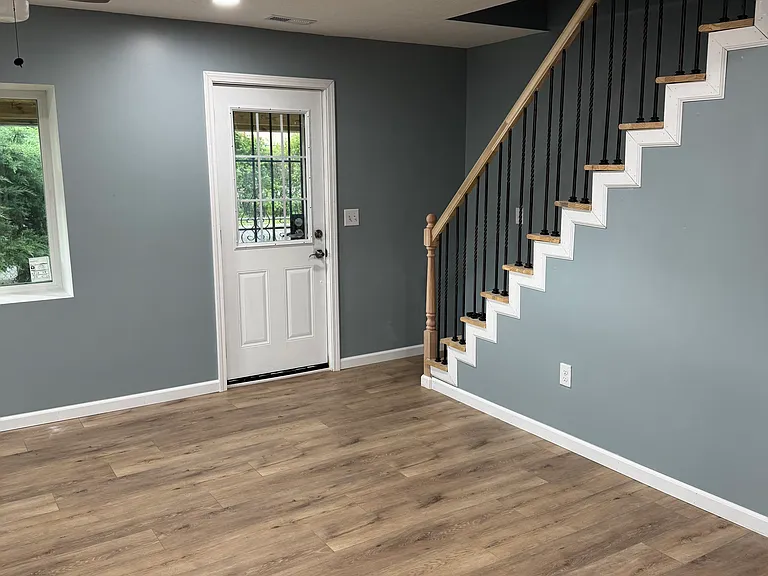 853 Bellevue Ave — Photo 2