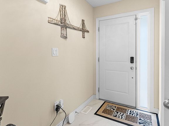 3rd image of 60 Canterbury Dr #3