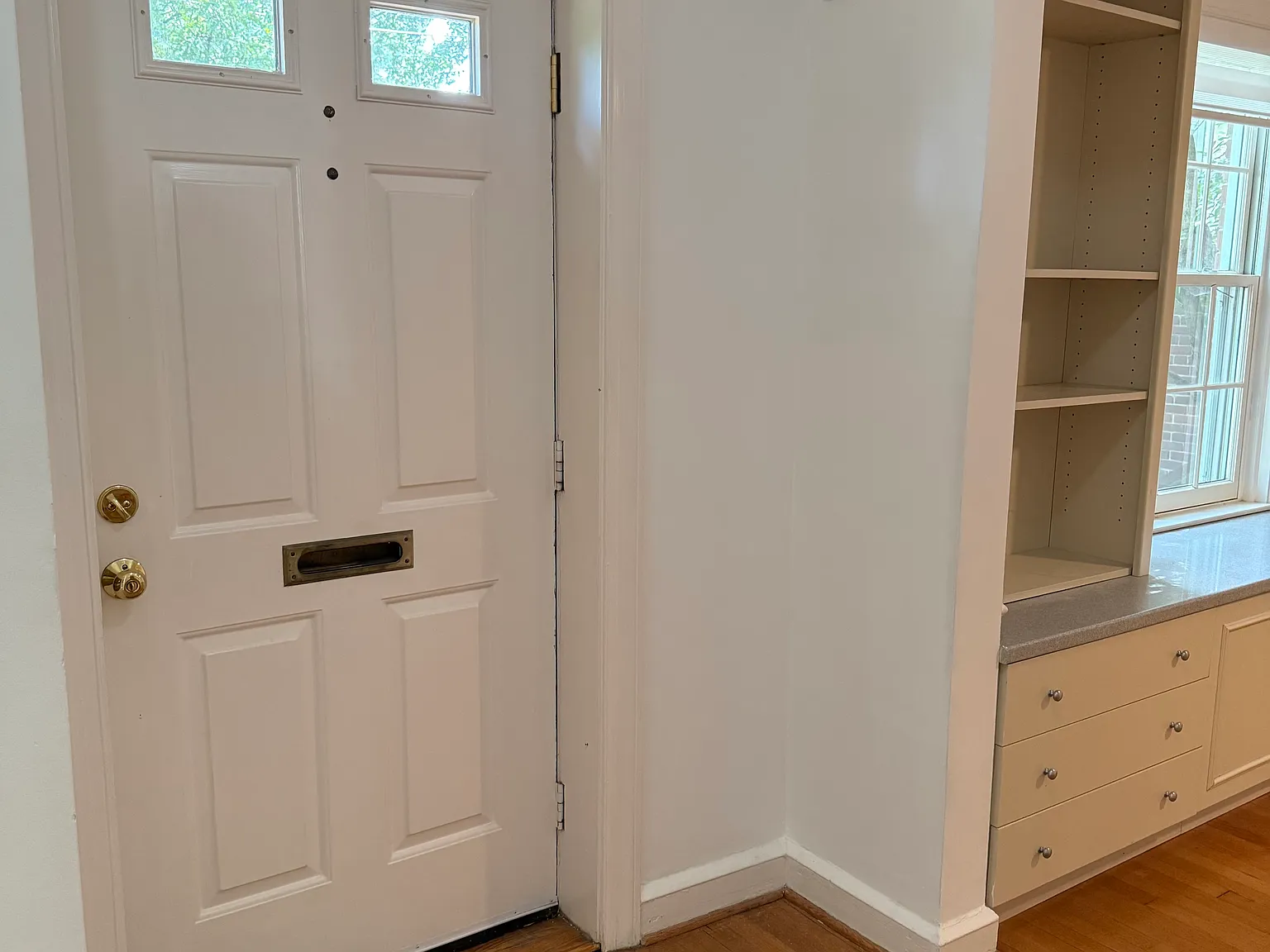 3 bed, 2576 sqft, $6,500 — Photo 3