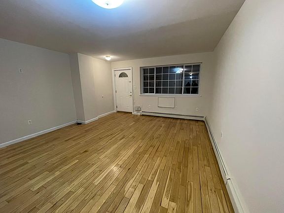 3rd image of 2822 Miles Ave Floor 1