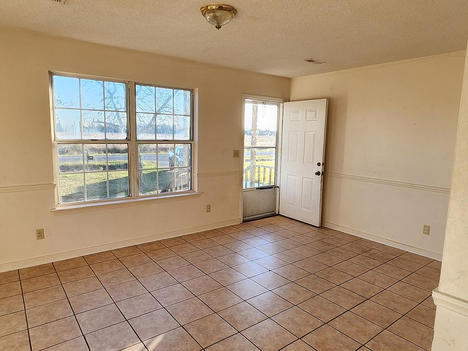 1073 Lazy Lane, Engelhard, NC 27824 Zillow