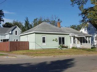 556 Riehl St, Waterloo, IA 50703