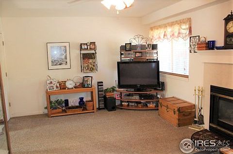 3rd image of 936 Parker Dr #21