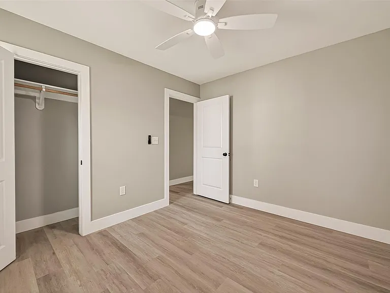 3527 La Retama Dr — Photo 14