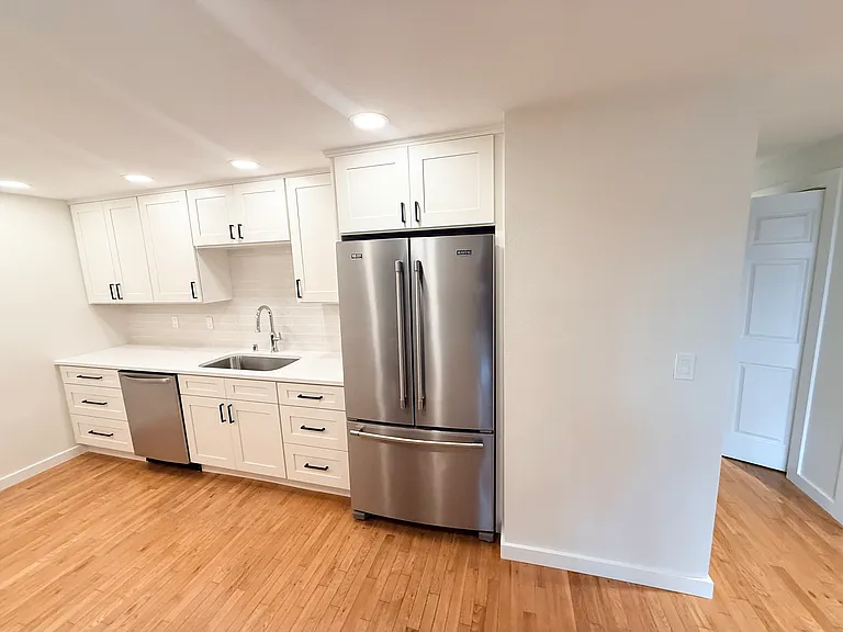 11901 93rd Ave NE #106 — Photo 6