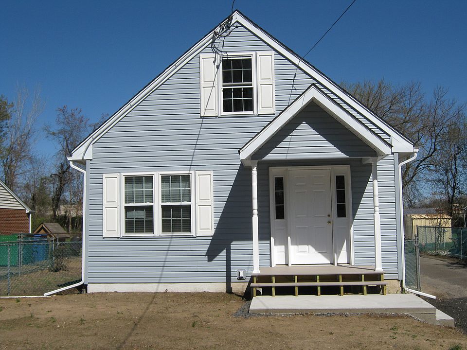 2nd image of 1349 Minot Ave