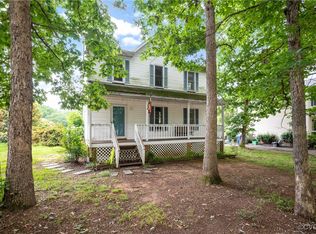 9220 Brocket Dr, Midlothian, VA 23112