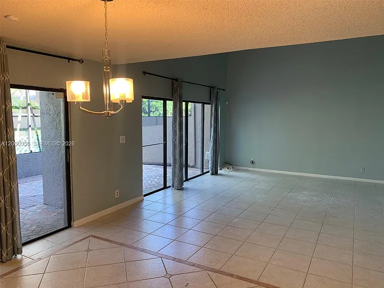 305 Bonnie Brae Way #27 — Photo 18