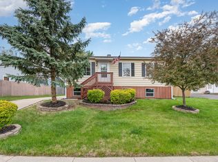 138 Cedar Cir, Streamwood, IL 60107