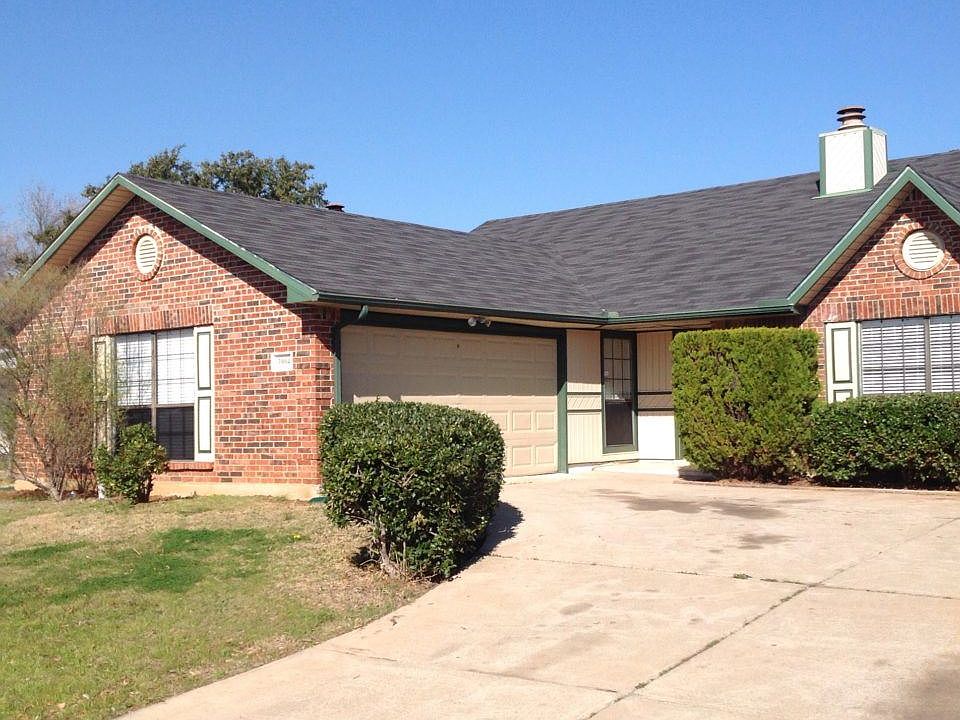 90901185_3904 Longmeadow Way_ Fort Worth_ TX_2017-12