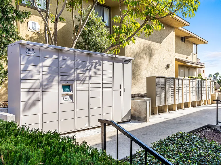 Sunset Trails Apartments — Photo 1