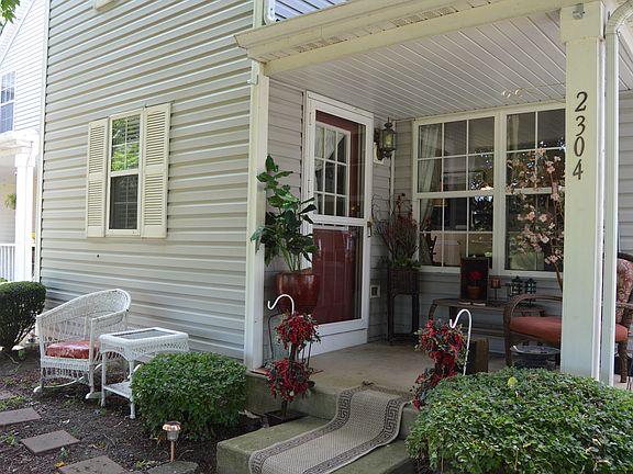3rd image of 2304 Woodhill Ct