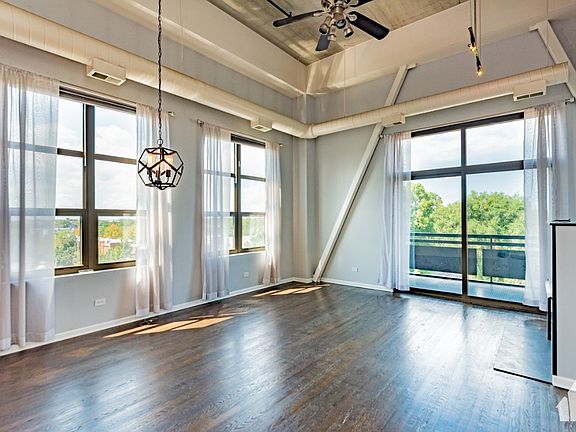 3rd image of 1735 W Diversey Pkwy Floor 5
