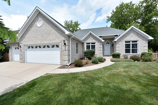 1st image of 661 Wood Creek Dr
