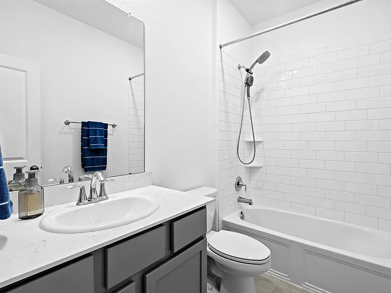 14206 Hawley Village Way — Photo 23
