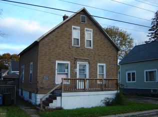 543 Cordelia St SW, Grand Rapids, MI 49503