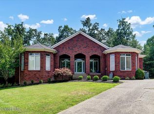 1806 Austinwood Pl, Louisville, KY 40214