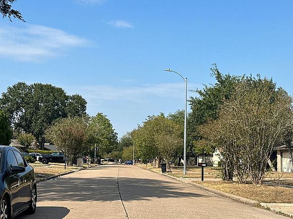 5th image of 4202 Falcon Meadow Dr