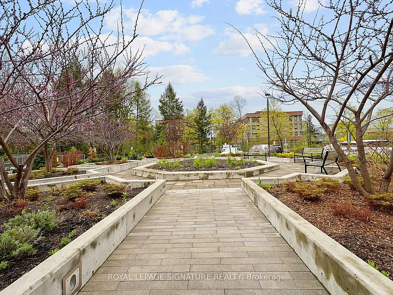 5 Kenneth Ave #205 — Photo 34
