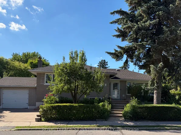 1 Charlemont Cres, Toronto, ON M1T 1M3