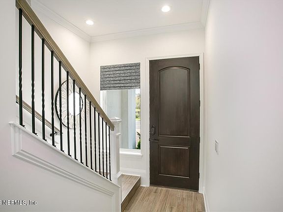 3rd image of 109 Rimini Ct