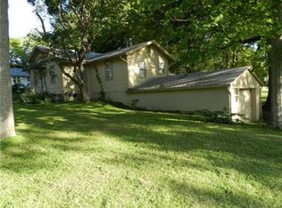 6903 NE 56th St, Kansas City, MO 64119