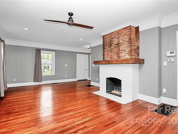 3rd image of 408 W 6th Ave