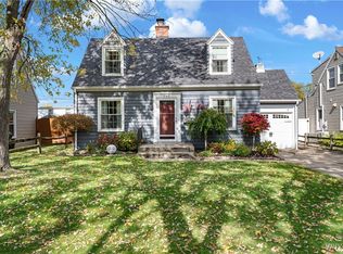 242 Northwood Dr, Buffalo, NY 14223