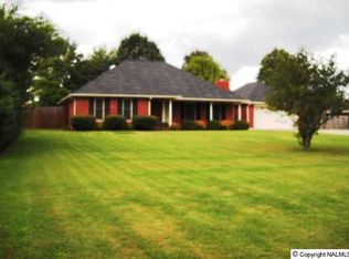 16055 Mooresville Rd, Athens, AL 35613