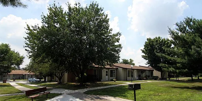 2527 Wilson Blvd — Photo 1