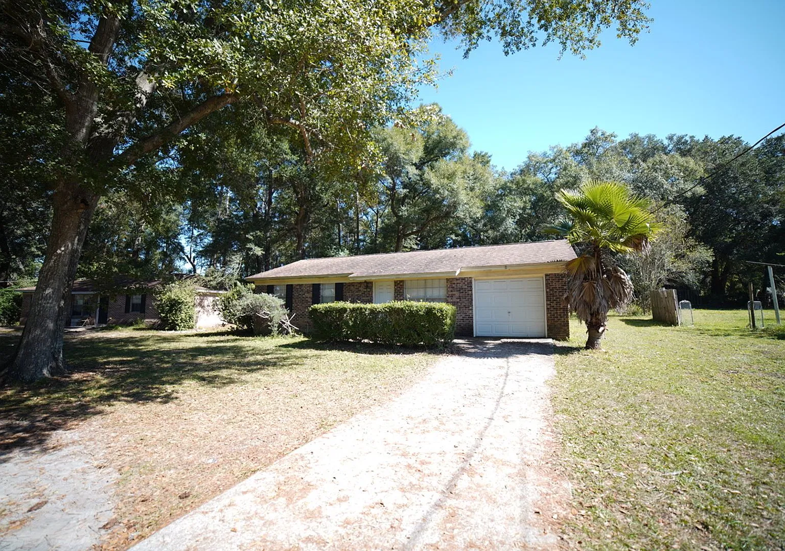 3/1.5 Single Family Home with Garage — Photo 1